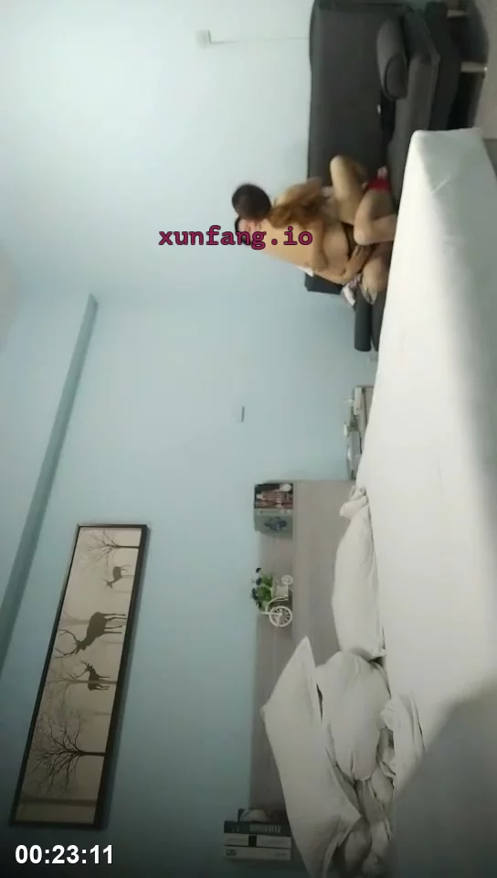 野狼出击啪啪：猛男猎艳狂野一夜激战 剧情截图 2
