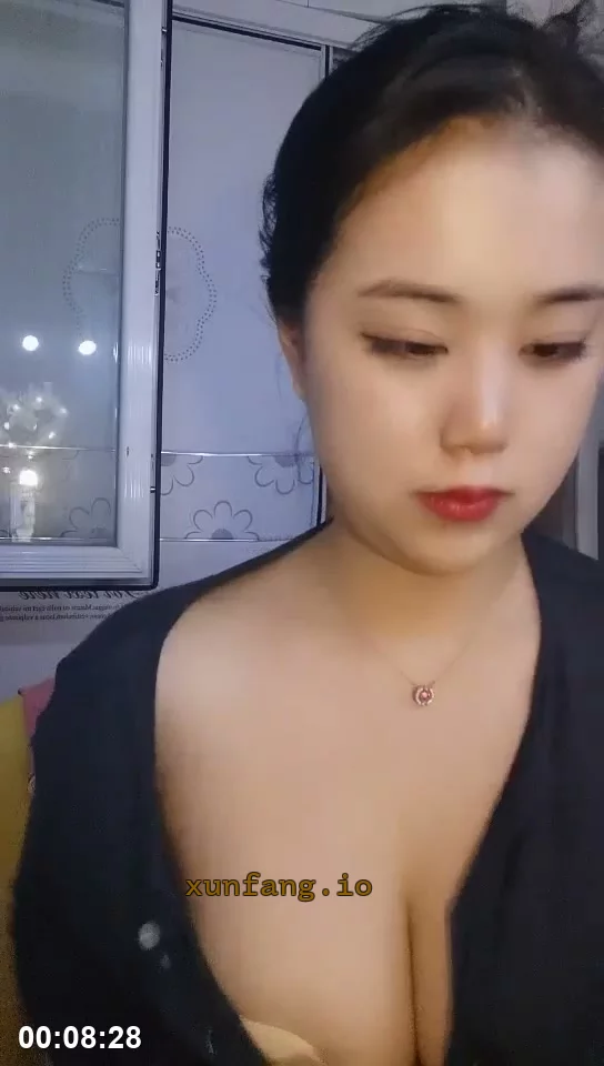 小迪丽热巴热辣尤物私密写真集 剧情截图 2
