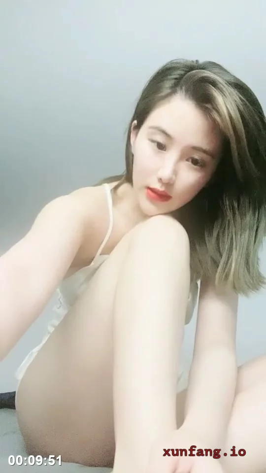 宝儿球球极品诱惑 丰满身材撩人热舞 剧情截图 2
