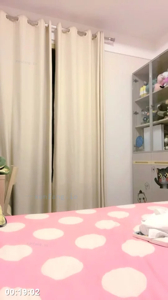 高挑女神化身迷人小野猫 剧情截图 1