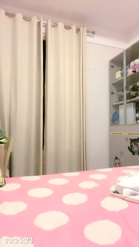 高挑女神化身迷人小野猫 剧情截图 2