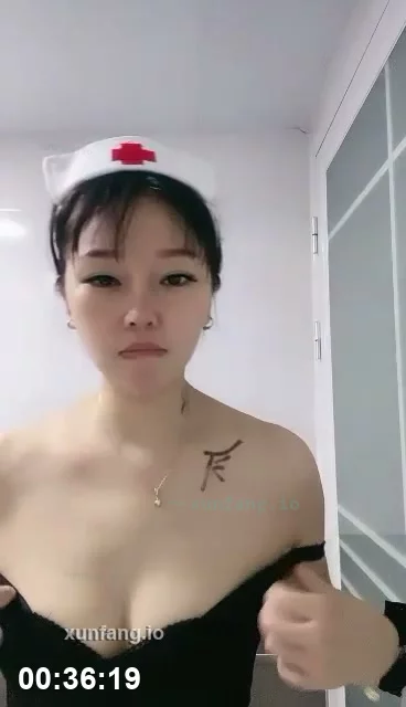 婉儿妹妹被小海棠按在床上猛干 剧情截图 3