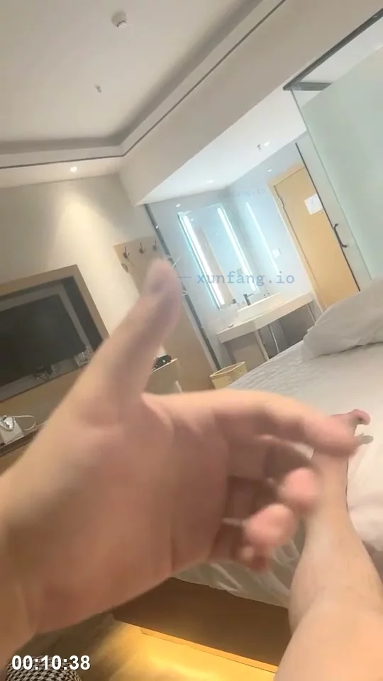性感空姐制服 黑丝高跟啪哒啪哒 剧情截图 1