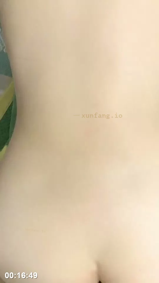 清纯眼镜学姐被绑椅子上猛干到失禁 剧情截图 3