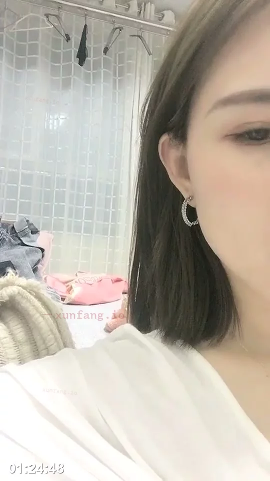 邻家少妇被玩到潮吹湿透 剧情截图 6