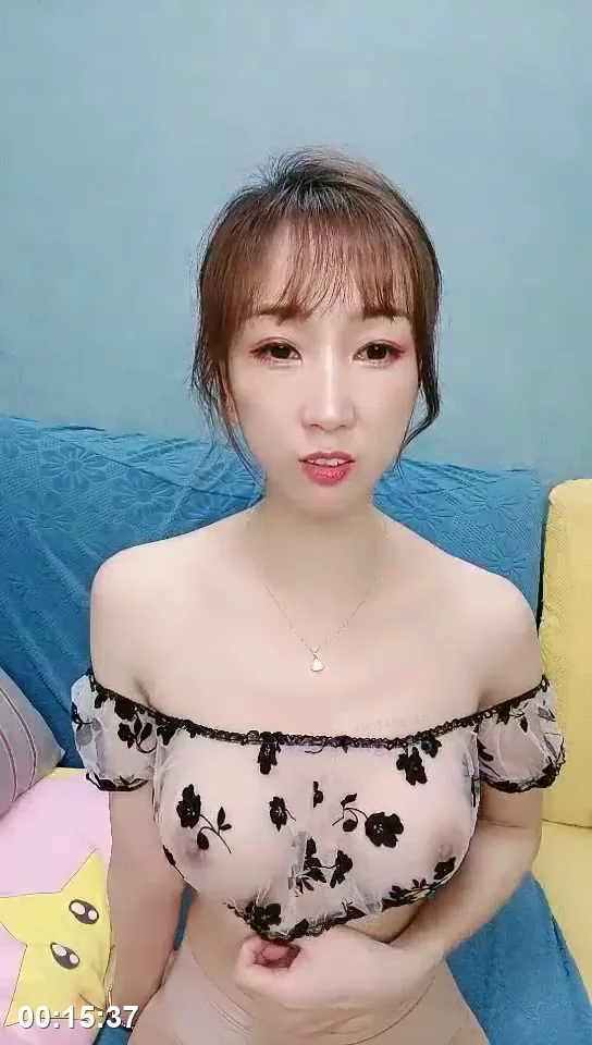 邻家嫩妹被调教成小骚货 剧情截图 3