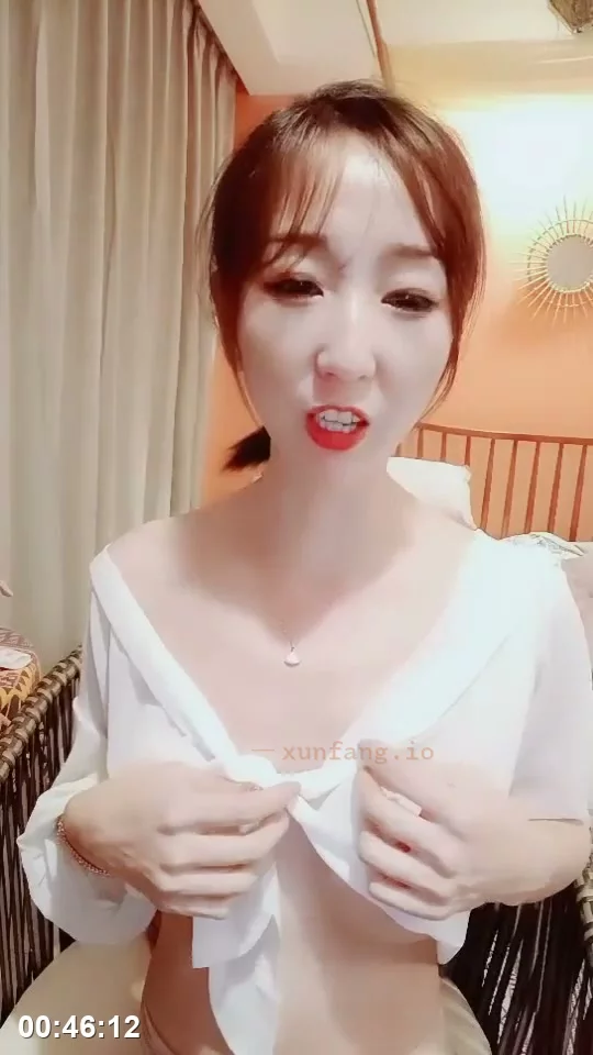 肉肉丰满少妇浴室湿身自慰 剧情截图 6