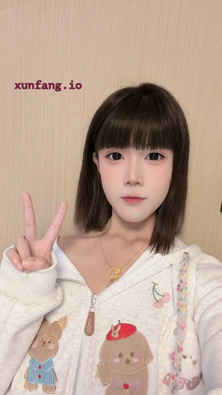 杭州市 萧山区 萧山李思瑶B杯制服丝袜嫩妹 实拍图 2