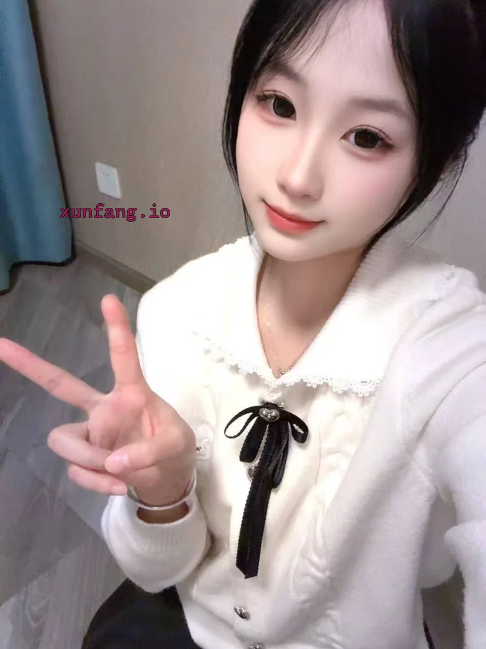 常州市 武进区 武进嫩妹黑丝制服舌吻漫游 实拍图 1