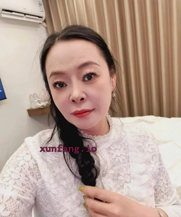 沙坪坝区 沙坪坝莉姐高挑熟女胸推乳交 实拍图 1