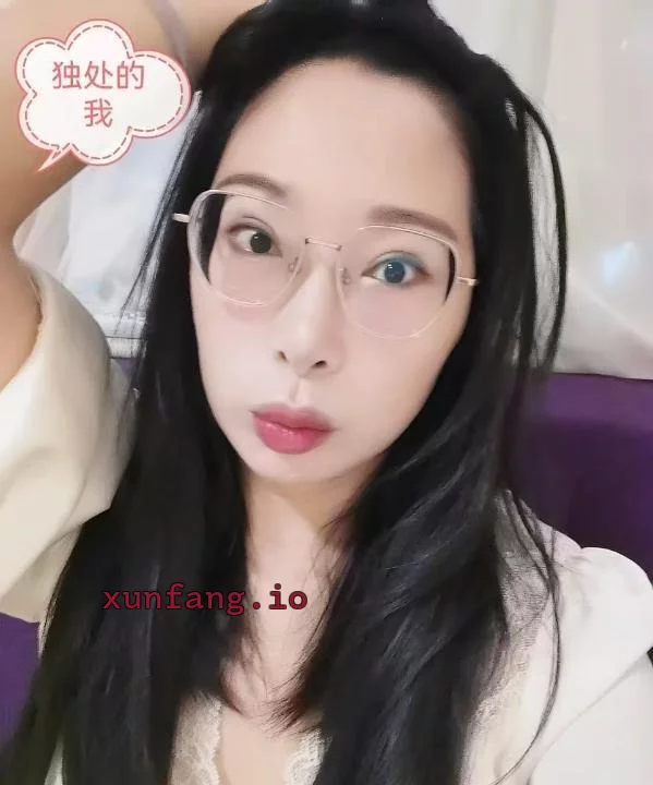 广州市 天河区 东圃芯芯黑丝反差眼镜娘 实拍图 1