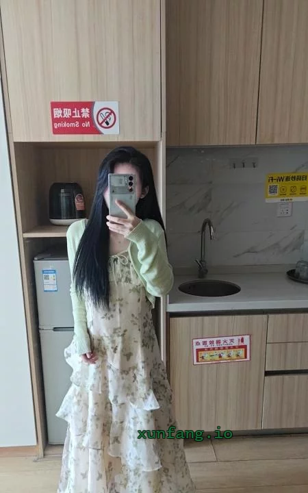 杭州市 临平区 临平网红脸嫩妹精致粉嫩 实拍图 2