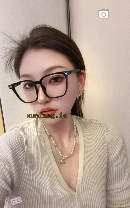 普陀区 普陀反差御姐床上真骚 实拍图 1