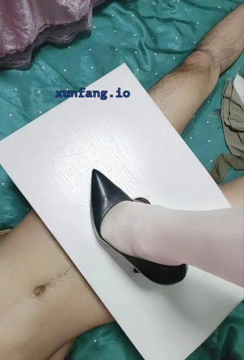 合肥市 蜀山区 合肥SM女王丝袜脚交温柔S的调教房间 实拍图 3
