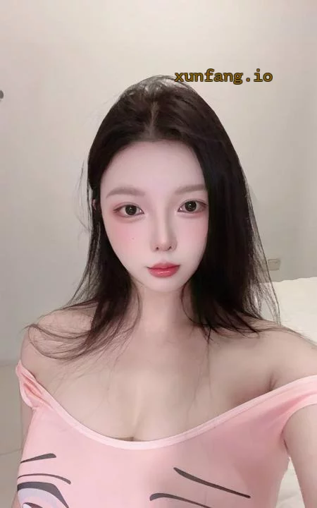 广州市 天河区 Helen美腿制服换装手法娴熟 实拍图 2