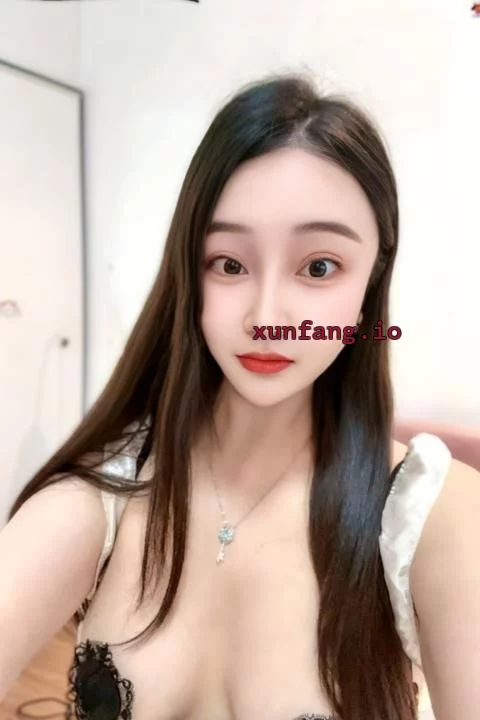 松江区 9号线松江大学城站巨乳辣妹 实拍图 2