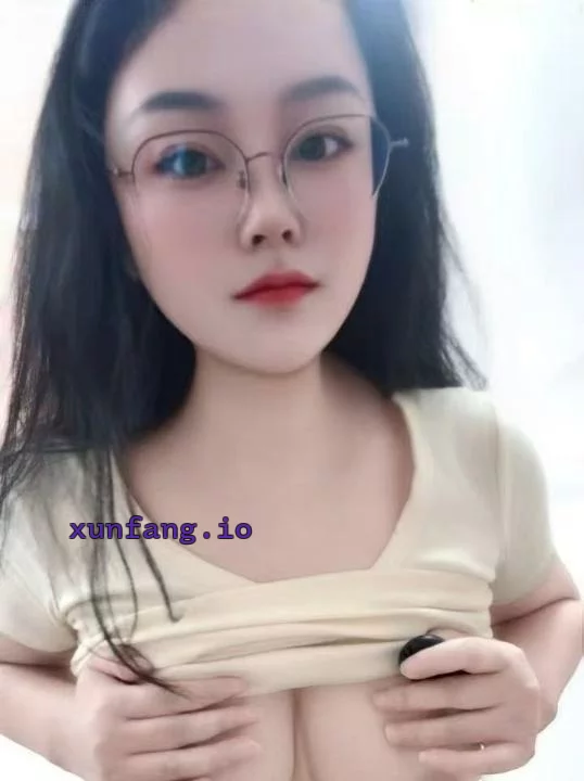 西宁市 城西区 海湖风骚眼镜妹胸很大 实拍图 3