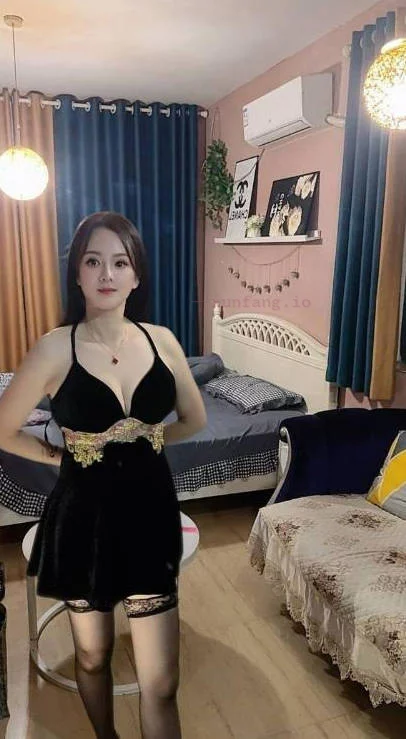 南岸区 南坪真真开门就抓奶求吻 实拍图 1