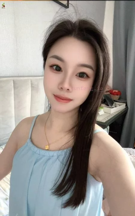浦东新区 念念黑丝战袍少妇约会 实拍图 1
