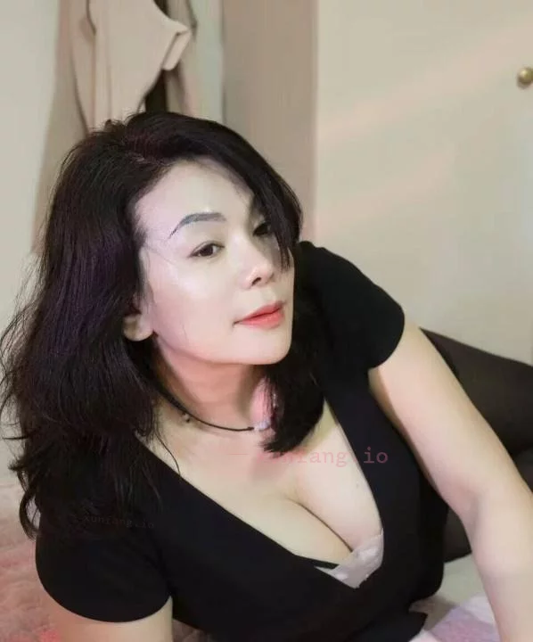 太原市 小店区 太原大胸骚货熟女前戏到位 实拍图 2