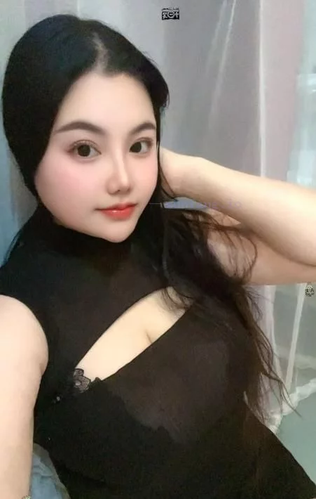 松江区 松江奶昔老师粉嫩巨乳 实拍图 1