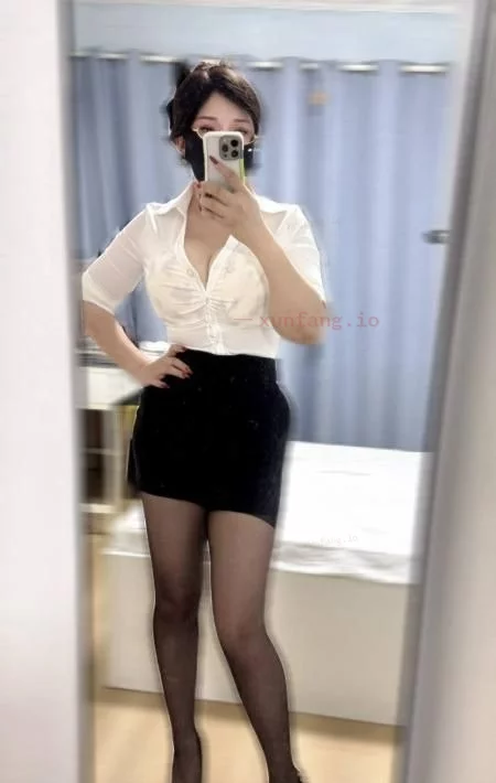 虹口区 虹口外滩E奶少妇OL制 实拍图 1