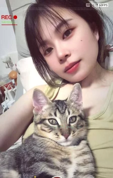 南昌市 青云谱区 青云谱嫩妹女上位后入连干两炮 实拍图 1