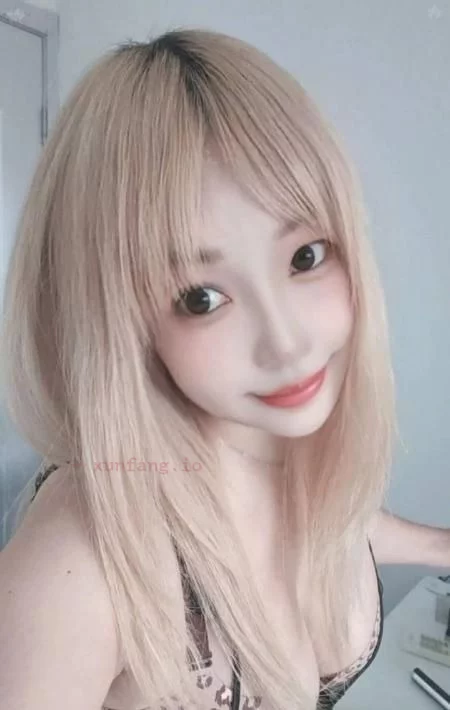 浦东新区 华萃路欲妇角色扮演狗爬式 实拍图 1