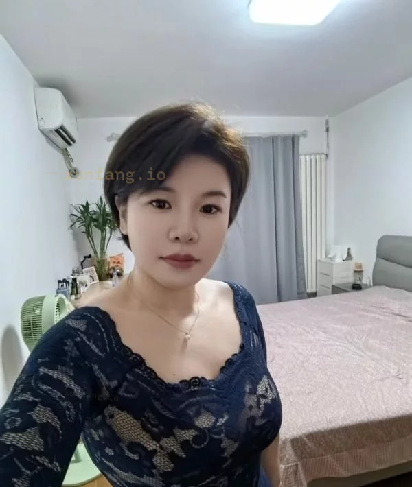 朝阳区 朝阳平乐园风骚少妇美臀 实拍图 1