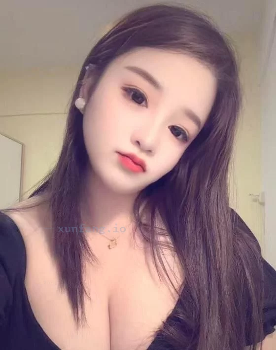 广州市 天河区 天河火辣巨乳妹子水中箫 实拍图 1