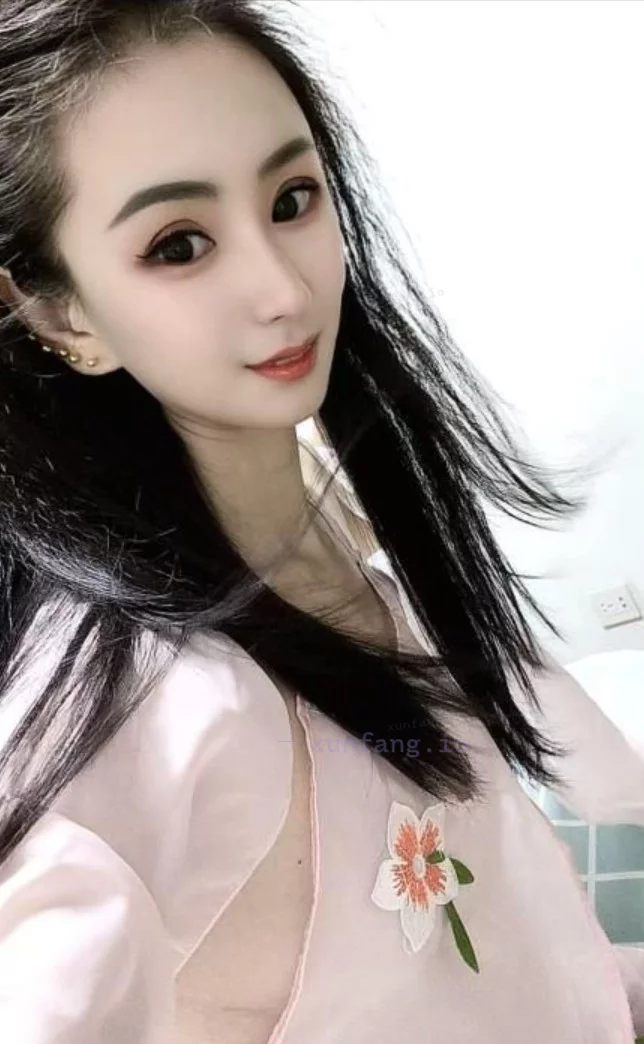 河西区 河西丝袜制服腰细骚姐 实拍图 1