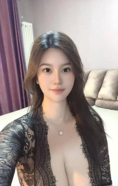 朝阳区 朝阳巨乳柔柔镜前抽插 实拍图 1
