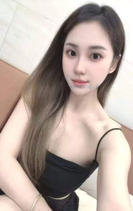 苏州市 太仓市 太仓屁股翘性格骚妹子深喉 实拍图 2