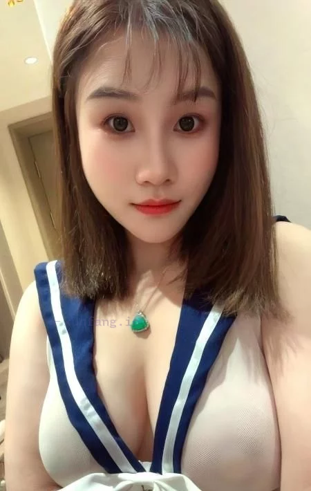 闵行区 闵行悠悠原装巨乳翘臀 实拍图 1