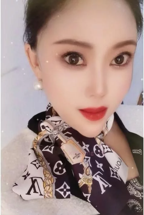 南京市 鼓楼区 内蒙熟女新街口黑丝 实拍图 1