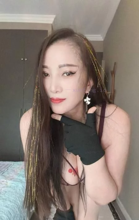 杭州市 拱墅区 拱墅大胸熟女眼神勾人 实拍图 1