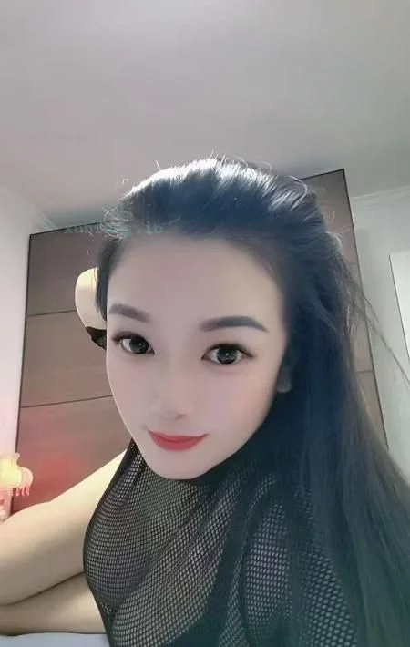 闵行区 闵行巨乳少妇鸳鸯浴臀推 实拍图 3