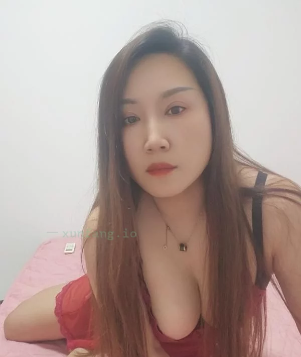 广州市 白云区 白云梅花园制服骚少妇 实拍图 2