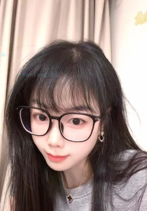 普陀区 大渡河路制服包臀裙 实拍图 2