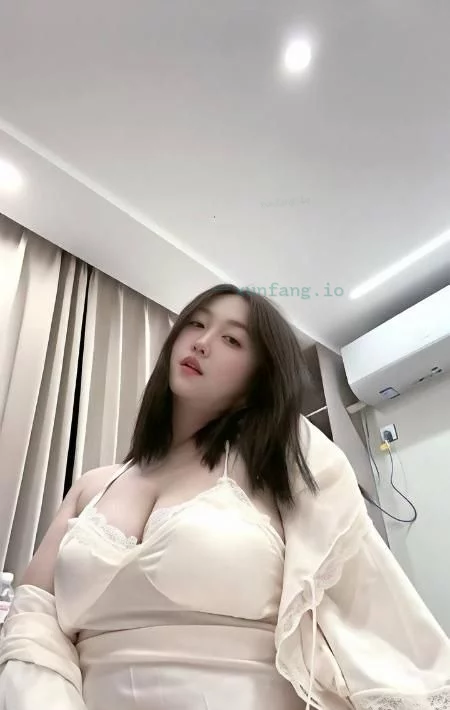 太原市 万柏林区 太原热情G奶舌技女 实拍图 1