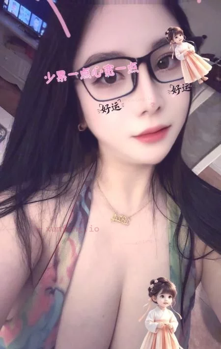 西安市 北郊情趣内衣巨乳喂奶 实拍图 1