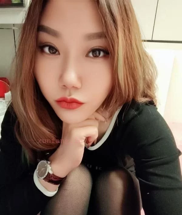 杭州市 下沙熟女美腿足交口爆 实拍图 2
