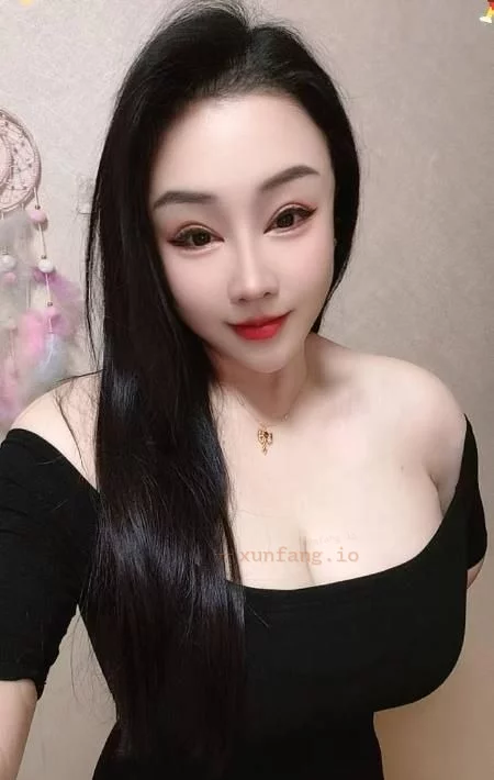朝阳区 朝阳诱人老师奶子超白 实拍图 2