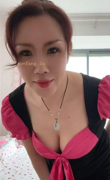 苏州市 吴中区 吴中丝袜美女舌吻后入内射 实拍图 2