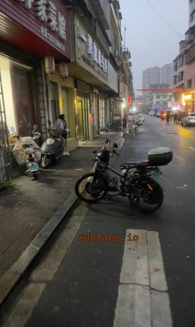 益阳市 资阳区 益阳朝阳市场龙凤巷站街熟妇多 现场图 1