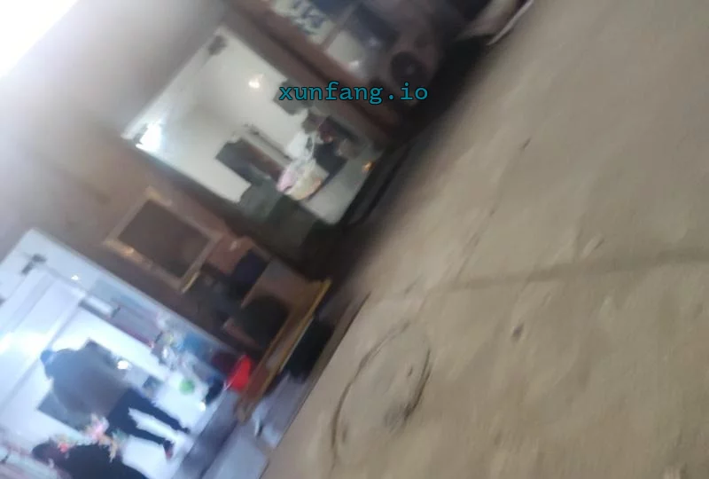 南通市 南通路边快餐街汽修店嫩妹多 现场图 1