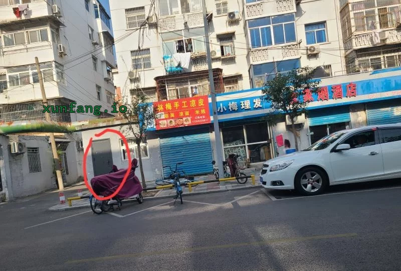 蚌埠市 张公山路边小店多名嫩妹 现场图 3