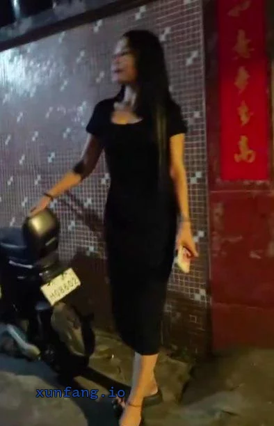 镇江市 解放路附近巷子低价微胖少妇 现场图 2