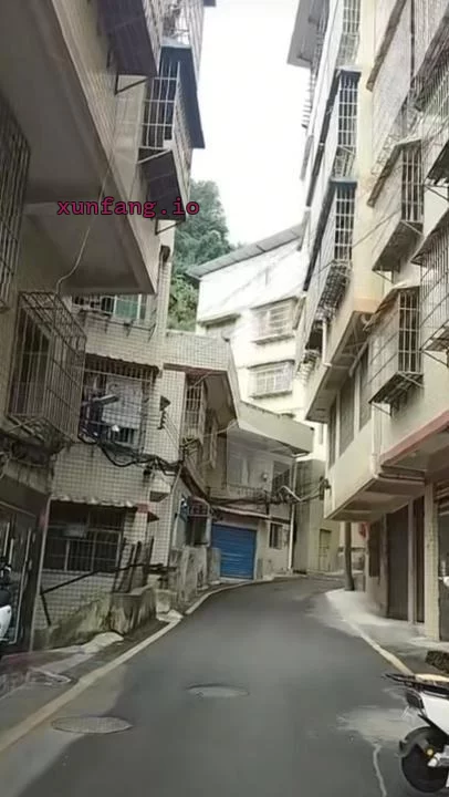 贵阳市 贵阳火车站附近高架桥下小巷学生少妇熟女 现场图 3