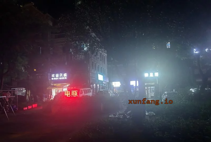 合肥市 四里河路龙王店路口商业街少妇多 现场图 2